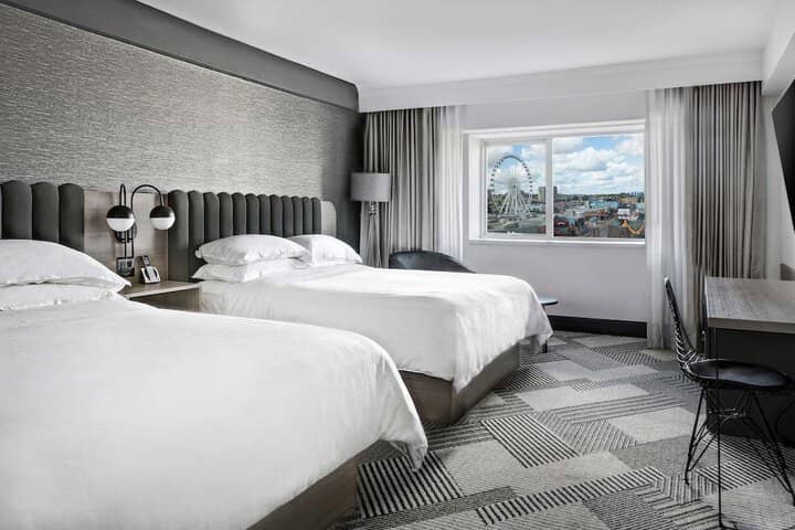 Room 42 of 183