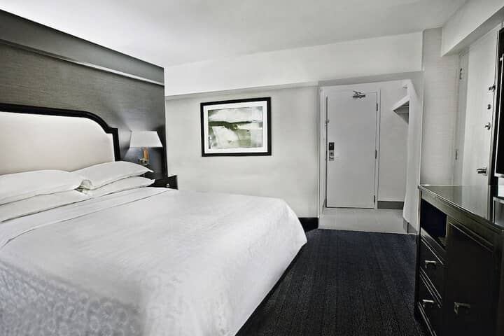 Room 48 of 183